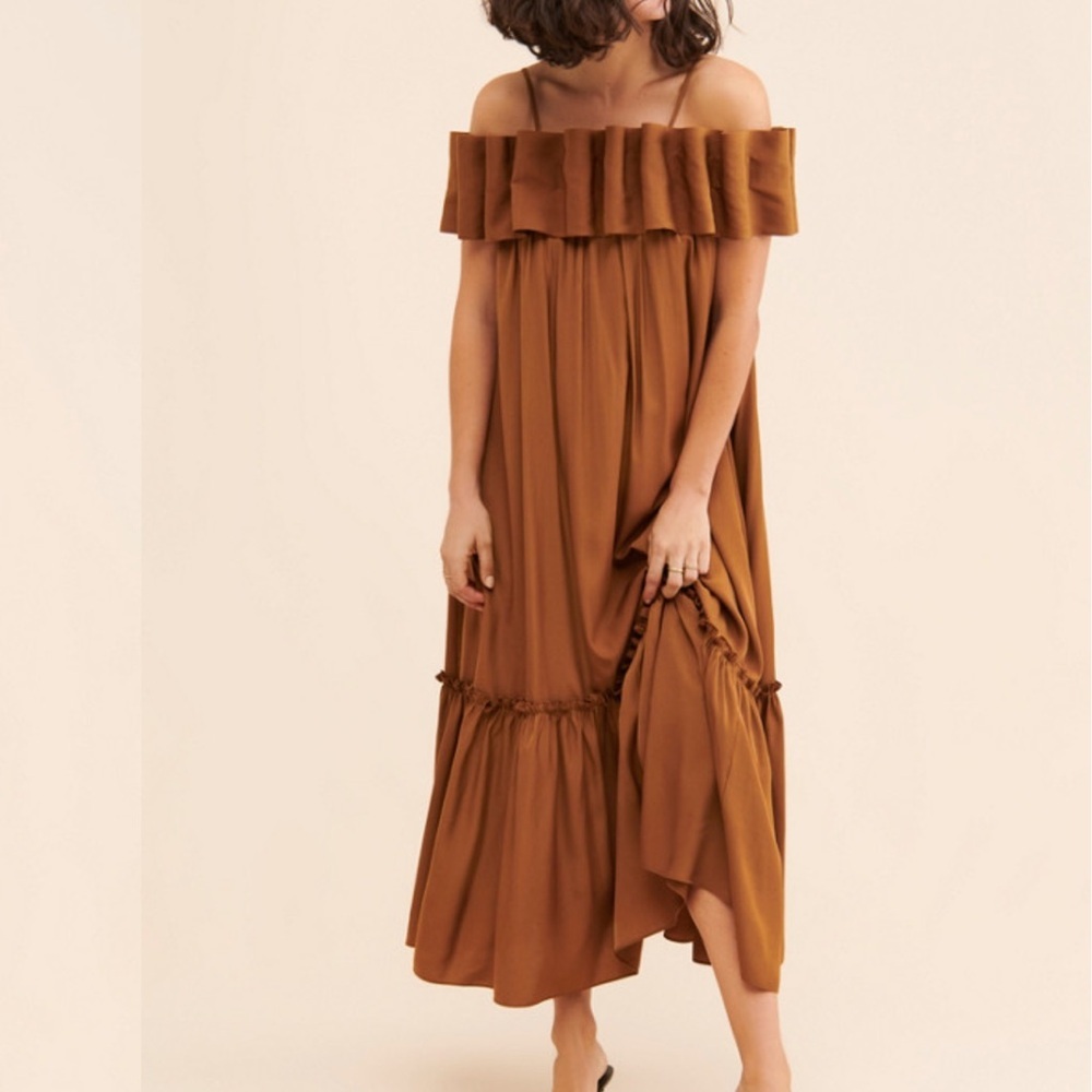 Mare Mare Off-The-Shoulder Structured Pleated Top… - image 4
